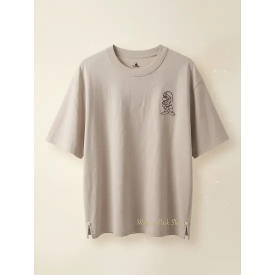 Camiseta Gruñón Bordada Crudo – Blancanieves y los Siete Enanitos – Disneyland Paris