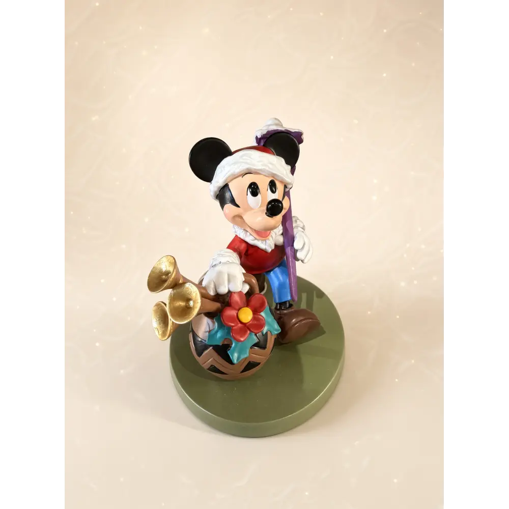 Figura de Mickey Papá Noel con farol y trompetas – Disneyland Paris