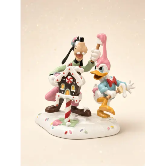 Figura de Navidad Disney – Dingo y Donald, casa de pan de jengibre