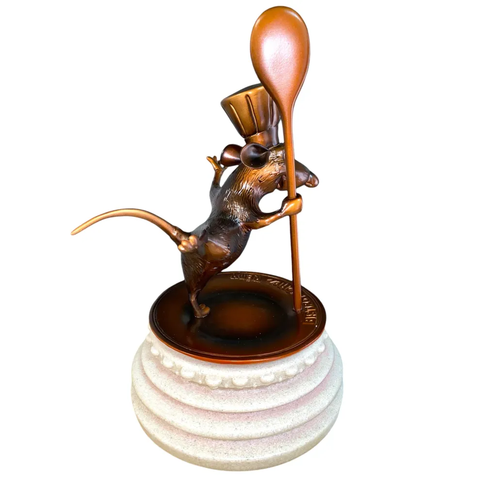 Figurine Disney Chef Skinner – Ratatouille Collection Disneyland Paris