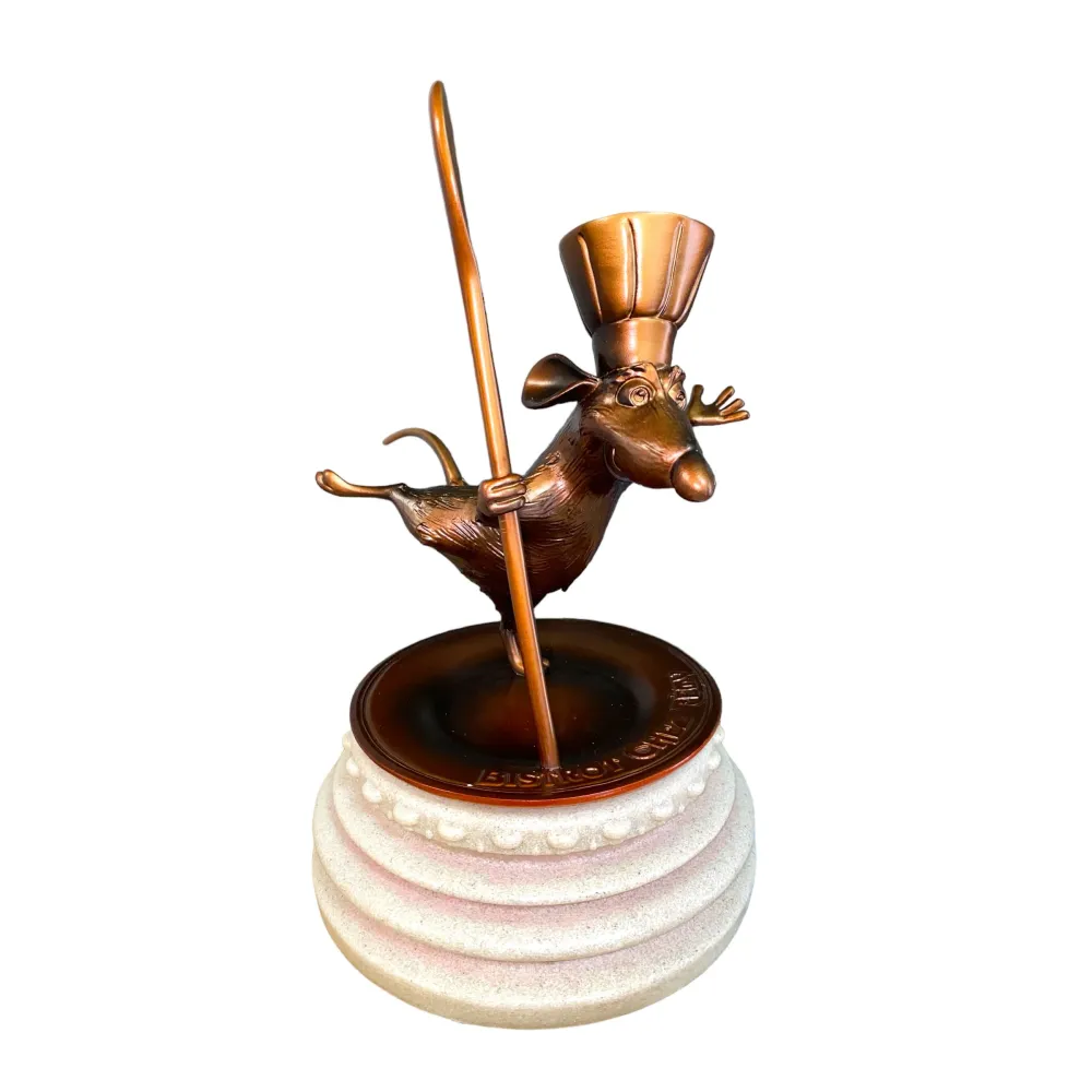 Figurine Disney Chef Skinner – Ratatouille Collection Disneyland Paris