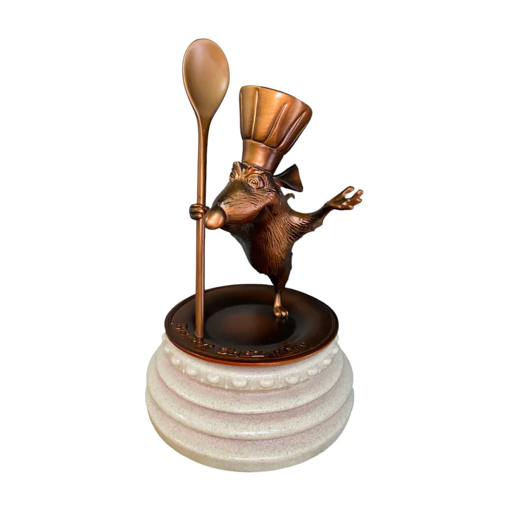 Figurine Disney Chef Skinner – Ratatouille Collection Disneyland Paris