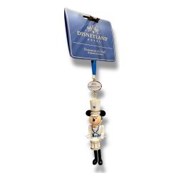 Disney dangler casse noisette Hôtel Disneyland Paris