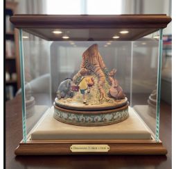 Disney figurine Winnie l’ourson Legacy series Disneyland Paris