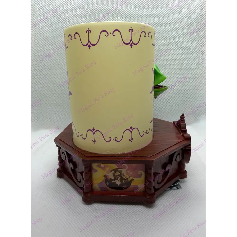 Lanterne Lumineuse et Pascal, Raiponce Disneyland Paris