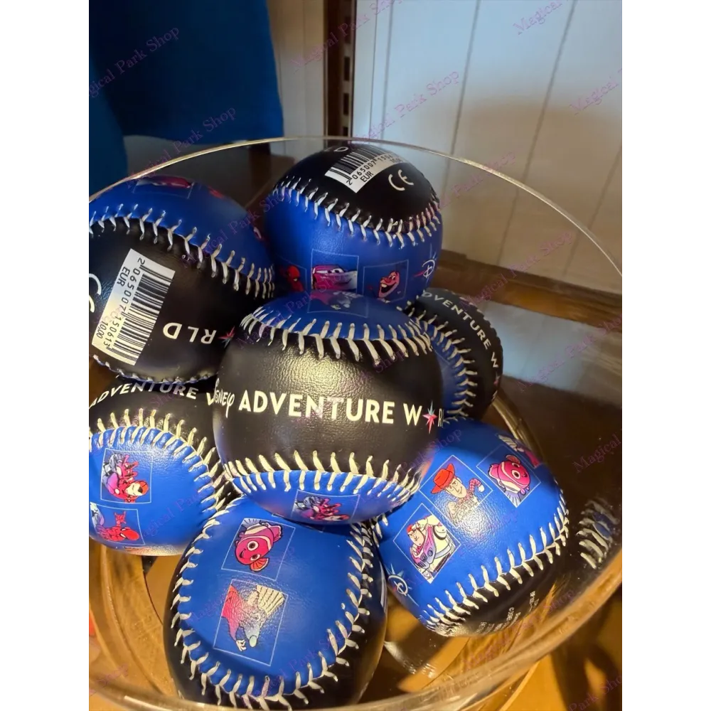 BALLE DE BASEBALL AVDENTURE WORLD/ PARIS DISNEYLAND PARIS