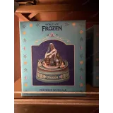 Musik-Figur World of Frozen – Miniatur-Dekoration von Arendelle | World of Frozen Kollektion Disneyland Paris