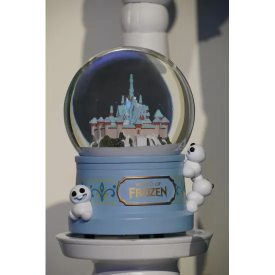 Musikalische Schneekugel- Snowglobe World of Frozen – Schloss Arendelle | World of Frozen Figur Disneyland Paris