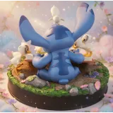 Medium Stitch-Figur mit den Disneyland Paris Enten