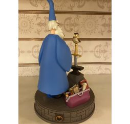 Disney Figurine Merlin l’enchanteur Disneyland Paris